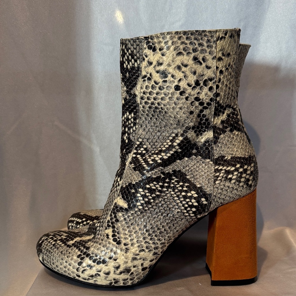 Shellys London Snakeskin Block Heeled Boots with Orange Accents Size 8.5 - Picture 4 of 14